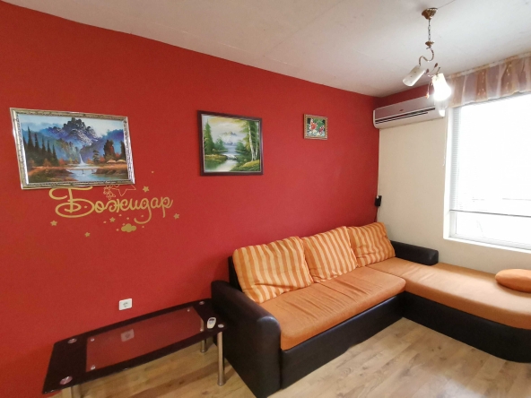 Дава се под наем Едностаен апартамент в Бургас, Меден рудник - зона А - 50 кв.м за 127.5 € - Снимка #1