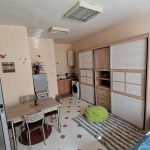 Дава се под наем Тристаен апартамент в Бургас, Център - 104 кв.м за 408 € - Снимка #1