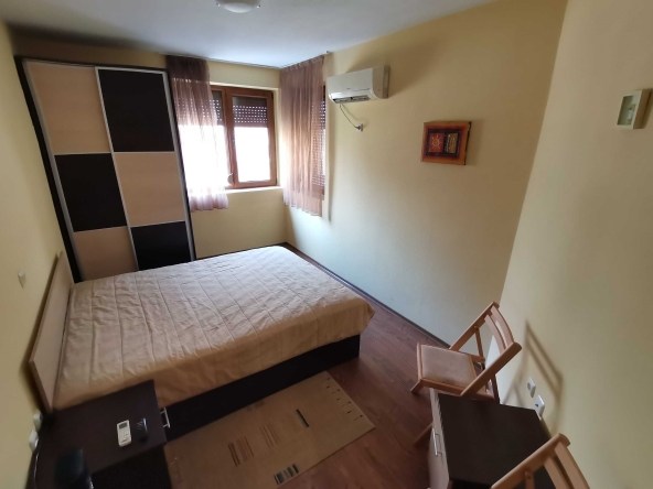 Дава се под наем Двустаен апартамент в Бургас, Лазур - 72 кв.м за 280.5 € - Снимка #1