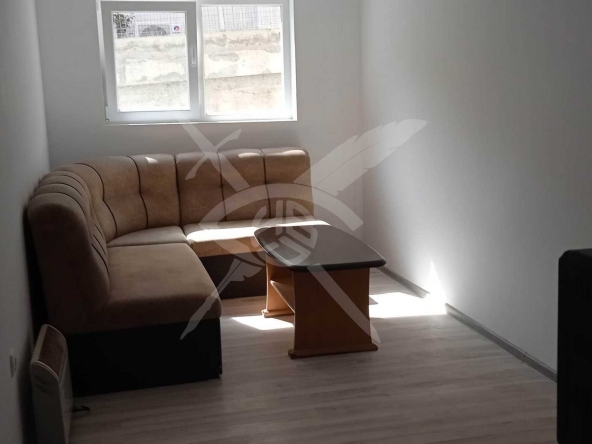 Дава се под наем Едностаен апартамент в Варна, Владислав Варненчик - 30 кв.м за 175 € - Снимка #1