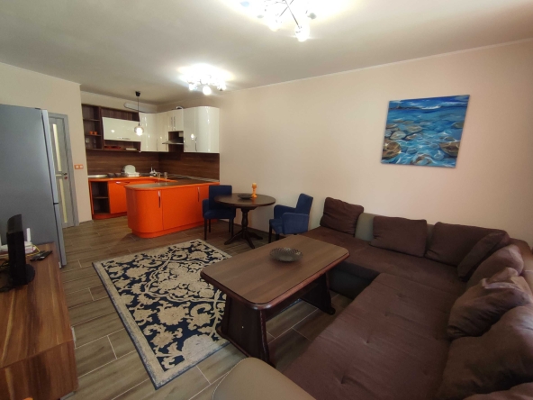 Дава се под наем Двустаен апартамент в Варна, Бриз - 70 кв.м за 650 € - Снимка #1