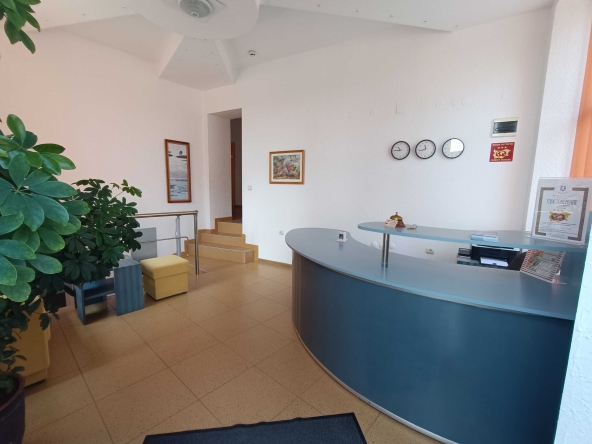 Къща в Велинград - 663 кв.м за 543 €/кв.м - Снимка #1