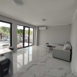 Дава се под наем Къща в к.к. Св.Св. Константин и Елена - 100 кв.м за 2000 € - Снимка #1