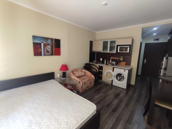 Едностаен апартамент в Варна, Център - 39 кв.м за 1513 €/кв.м - Снимка #1