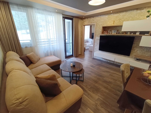 Тристаен апартамент в Велинград - 98 кв.м за 1718 €/кв.м - Снимка #1