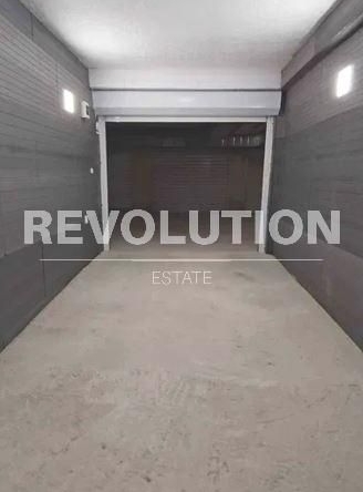 Дава се под наем Гараж / Паркомясто в Варна, Левски - 17 кв.м за 150 € - Снимка #1