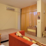 Дава се под наем Едностаен апартамент в к.к. Слънчев бряг - 35 кв.м за 497.25 € - Снимка #1