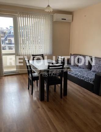 Дава се под наем Тристаен апартамент в Варна, Автогара - 80 кв.м за 458.49 € - Снимка #1