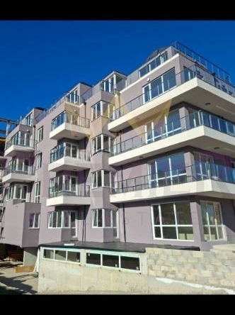 Тристаен апартамент в Варна, Аспарухово - 102 кв.м за 650 €/кв.м - Снимка #1