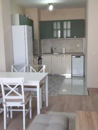 Дава се под наем Двустаен апартамент в София, Център - 76 кв.м за 714 € - Снимка #1