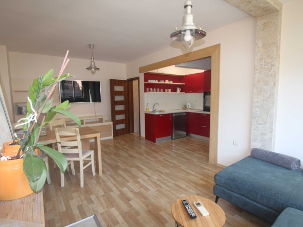 Дава се под наем Двустаен апартамент в Габрово, Център - 55 кв.м за 331.5 € - Снимка #1