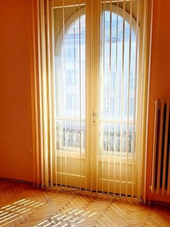 Дава се под наем Тристаен апартамент в София, Център - 70 кв.м за 750 € - Снимка #1