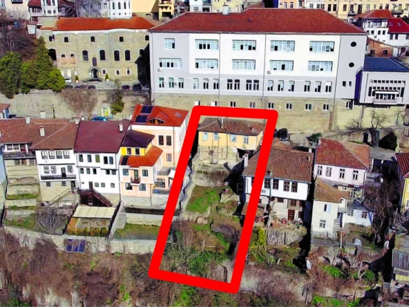 Къща в Велико Търново, Център - 170 кв.м за 1030 €/кв.м - Снимка #1