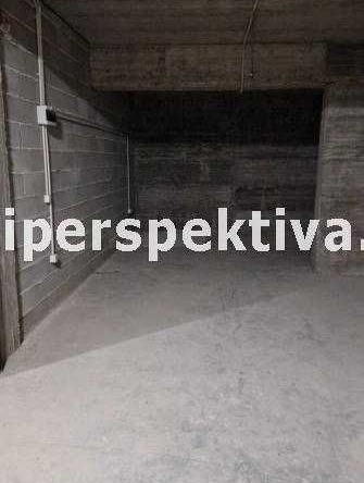 Гараж / Паркомясто в Пловдив, Остромила - 32 кв.м за 1469 €/кв.м - Снимка #1