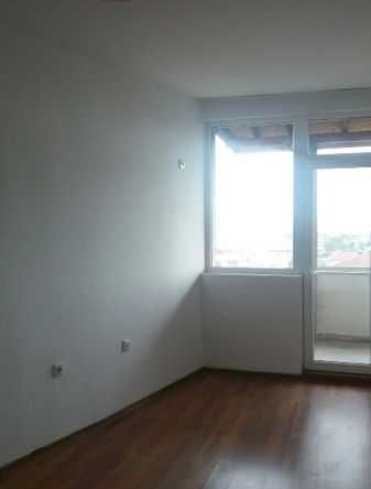 Дава се под наем Едностаен апартамент в Бургас, Меден рудник - зона А - 70 кв.м за 145 € - Снимка #1