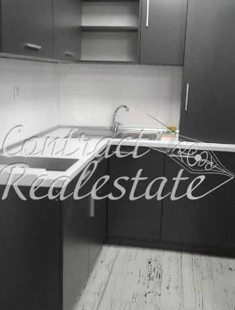 Дава се под наем Двустаен апартамент в Варна, Колхозен пазар - 42 кв.м за 357 € - Снимка #1