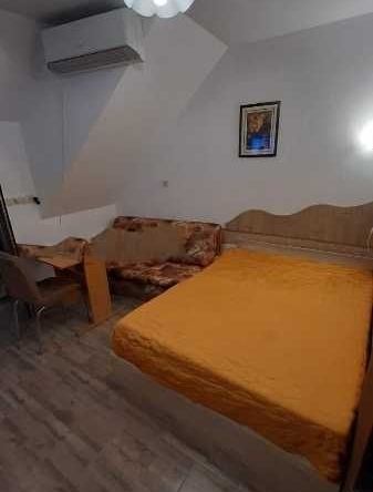 Дава се под наем Едностаен апартамент в Пловдив, Кършияка - 35 кв.м за 382.5 € - Снимка #1