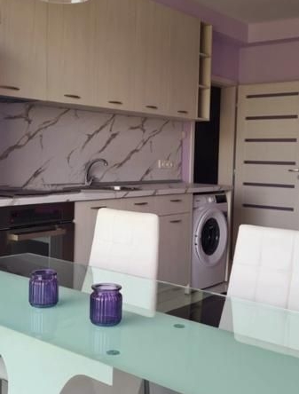 Дава се под наем Тристаен апартамент в София, Зона Б-5 - 80 кв.м за 850 € - Снимка #1