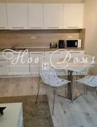 Дава се под наем Двустаен апартамент в Варна, Аспарухово - 65 кв.м за 425 € - Снимка #1