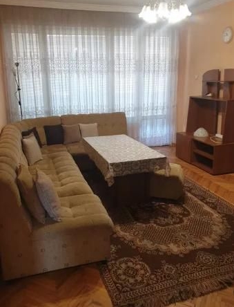 Дава се под наем Четиристаен апартамент в Пловдив, Сточна гара - 78 кв.м за 425 € - Снимка #1