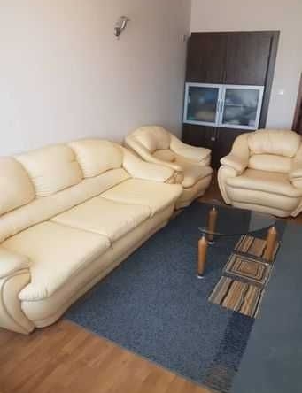 Дава се под наем Тристаен апартамент в Бургас, Център - 85 кв.м за 250 € - Снимка #1