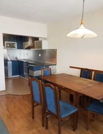 Дава се под наем Тристаен апартамент в Бургас, Център - 85 кв.м за 250 € - Снимка #1