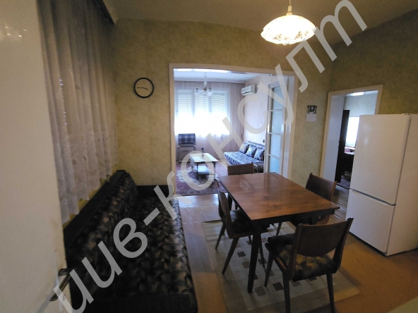 Етаж от къща в Велико Търново, Бузлуджа - 125 кв.м за 608 €/кв.м - Снимка #1