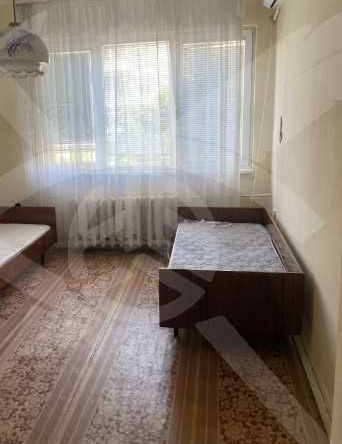 Дава се под наем Етаж от къща в Пловдив, Център - 125 кв.м за 319191.15 € - Снимка #1