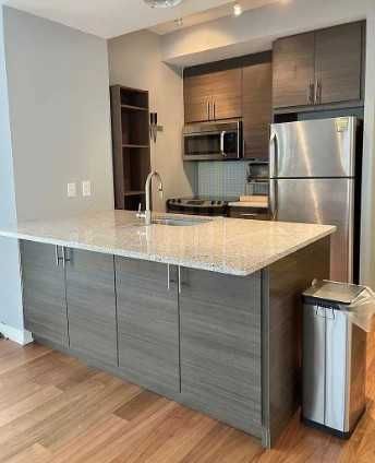 Дава се под наем Едностаен апартамент в Пловдив, Южен - 45 кв.м за 153 € - Снимка #1