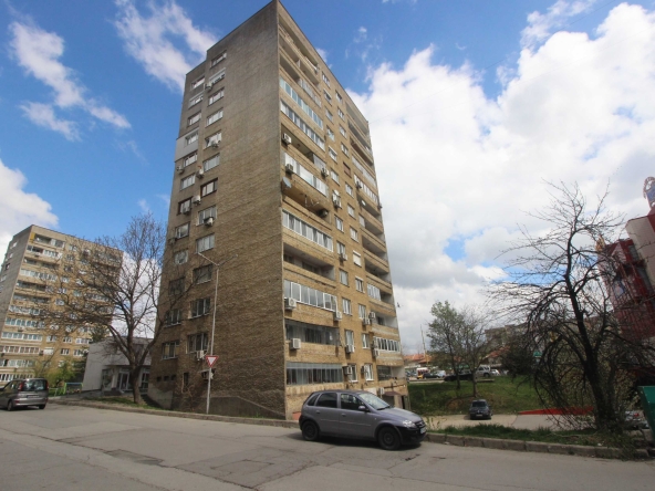 Гараж / Паркомясто в Габрово, Младост - 20 кв.м за 1275 €/кв.м - Снимка #1