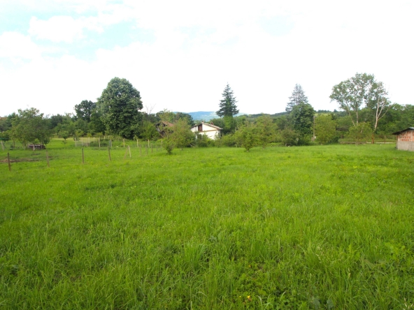 Парцел в с. Райновци, Област Габрово - 930 кв.м за 16 €/кв.м - Снимка #1