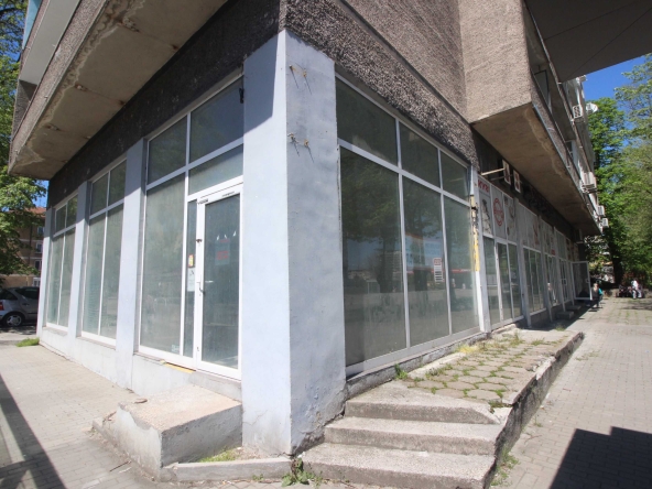 Магазин в Габрово, Беленци - 79 кв.м за 549 €/кв.м - Снимка #1