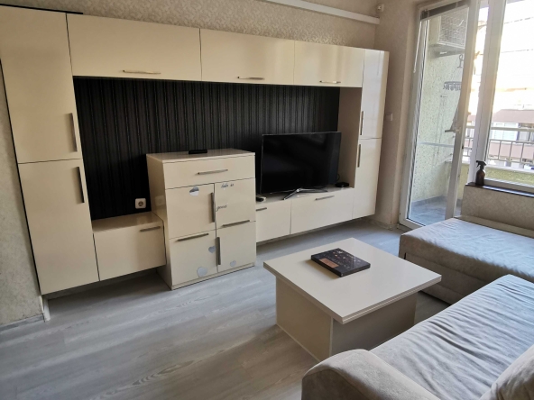 Дава се под наем Двустаен апартамент в Бургас, Меден рудник - зона А - 50 кв.м за 306 € - Снимка #1