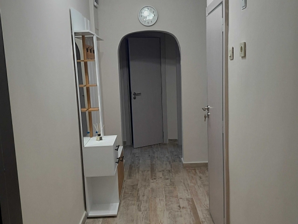 Дава се под наем Тристаен апартамент в Варна, Младост 2 - 63 кв.м за 484.5 € - Снимка #1