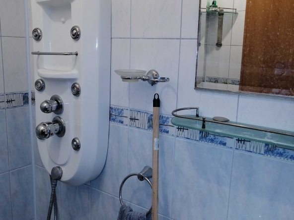 Дава се под наем Двустаен апартамент в Пловдив, Център - 65 кв.м за 306 € - Снимка #1