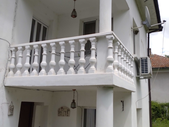 Къща в с. Добруша, Област Враца - 108 кв.м за 416 €/кв.м - Снимка #1