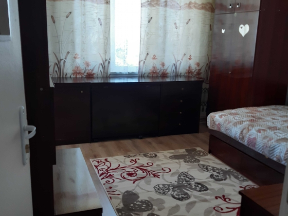 Дава се под наем  в Варна, Цветен квартал - 12 кв.м за 193.8 € - Снимка #1