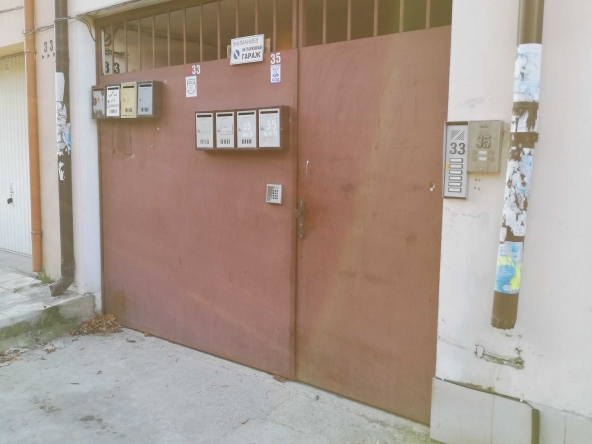 Дава се под наем Гараж / Паркомясто в Варна, Гръцка махала - 19 кв.м за 96.9 € - Снимка #1