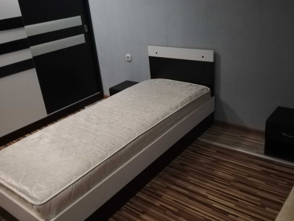 Дава се под наем  в Сливница - 15 кв.м за 255 € - Снимка #1