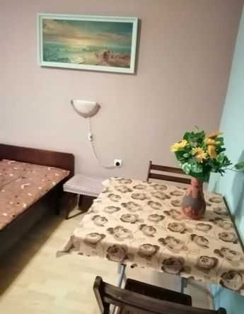 Дава се под наем Двустаен апартамент в Бургас, Възраждане - 50 кв.м за 76.5 € - Снимка #1