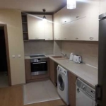 Дава се под наем Тристаен апартамент в Бургас, Център - 100 кв.м за 178.5 € - Снимка #1