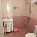 Дава се под наем Двустаен апартамент в Бургас, Център - 56 кв.м за 127.5 € - Снимка #1