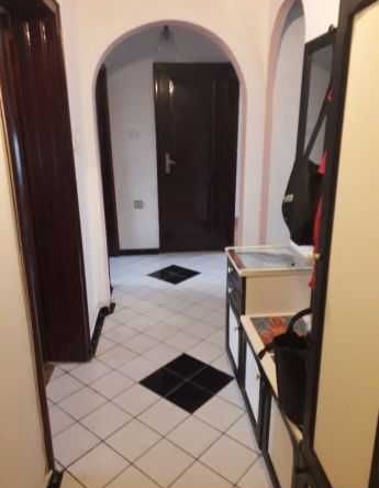 Дава се под наем Двустаен апартамент в Бургас, Славейков - 80 кв.м за 96.9 € - Снимка #1