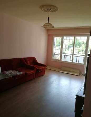 Дава се под наем Двустаен апартамент в Бургас, Меден рудник - зона А - 61 кв.м за 76.5 € - Снимка #1