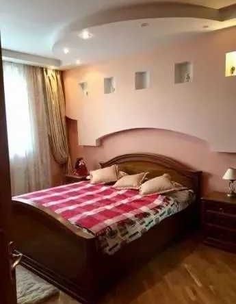 Дава се под наем Двустаен апартамент в София, Център - 55 кв.м за 397.8 € - Снимка #1