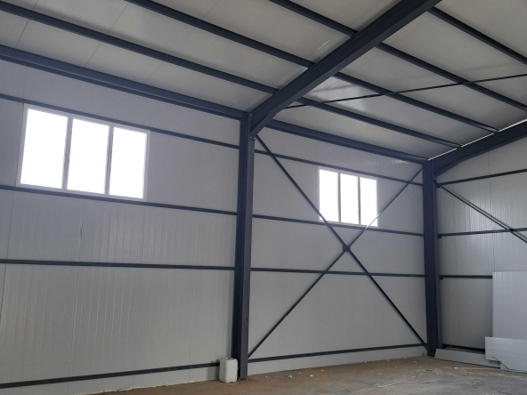 Дава се под наем Промишлена сграда в София, Овча купел 2 - 150 кв.м за 1350 € - Снимка #1