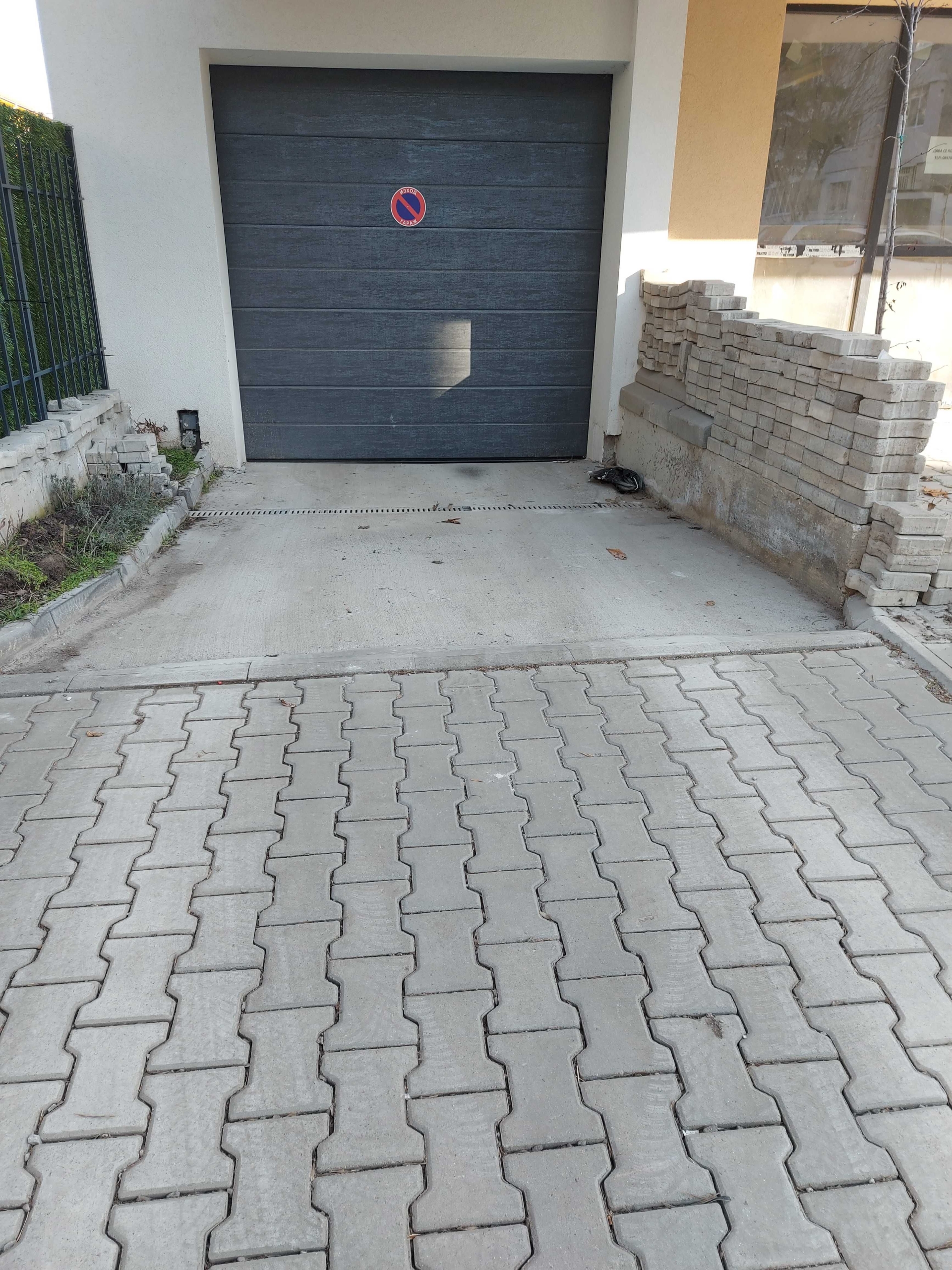 Дава се под наем Гараж / Паркомясто в София, Надежда 1 - 14 кв.м за 99.45 € - Снимка #1