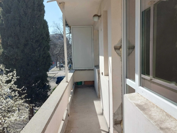 Тристаен апартамент в Стара Загора, Център - 80 кв.м за 861 €/кв.м - Снимка #1