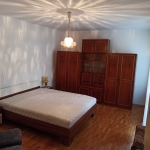 Дава се под наем Тристаен апартамент в Бургас, Възраждане - 80 кв.м за 350 € - Снимка #1