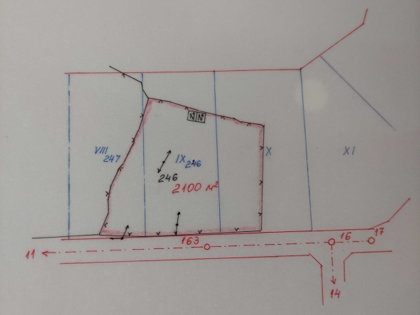 Парцел в Сливен, Българка - 2100 кв.м за 8 €/кв.м - Снимка #1